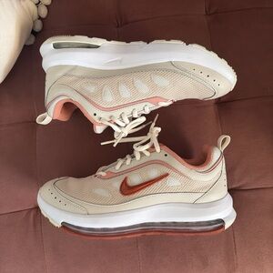 Nike Air Max Cream and burnt orange Sneakers like new